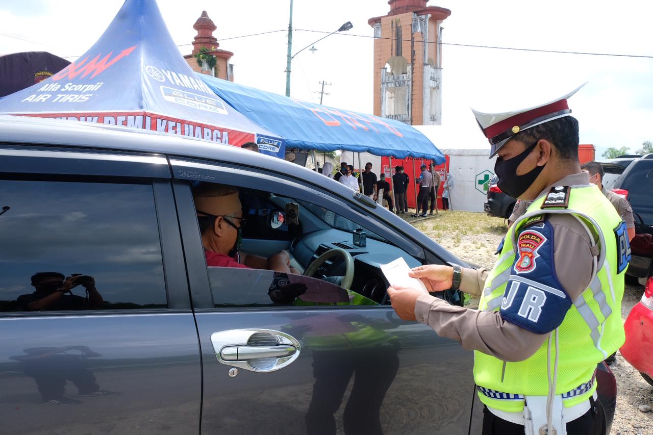 Kapolda Riau Imbau Mobil Travel Setop Sementara Antar Penumpang